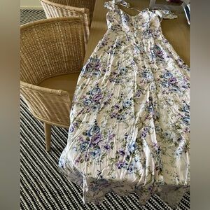 Forever 21| Cottagecore White Sleeveless Floral Maxi Dress, High Slit—Romantic•